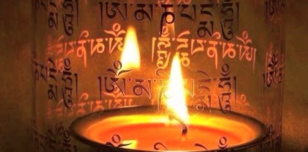 Ý nghĩa và lợi lạc cúng dường ánh sáng cho Phật