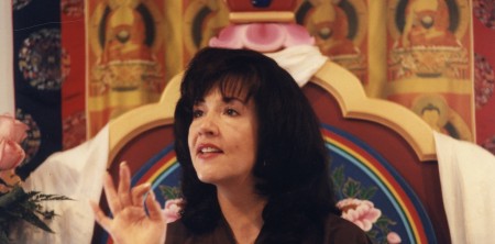 Lòng bi mẫn là cách đối trị vững bền duy nhất cho nỗi khổ đau