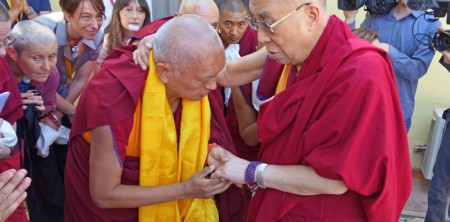 Phá vỡ định kiến