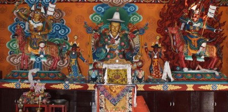 Ngày mai là ngày vía Đức Gesar – Vị Hộ Phật Uy Mãnh(4/11/2017)