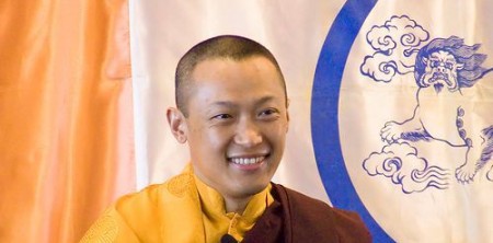 Tiểu sử ngắn Đức Sakyong Mipham Rinpoche