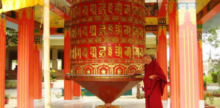 Khai thị của các Đạo sư về lợi ích khi quay Kinh luân